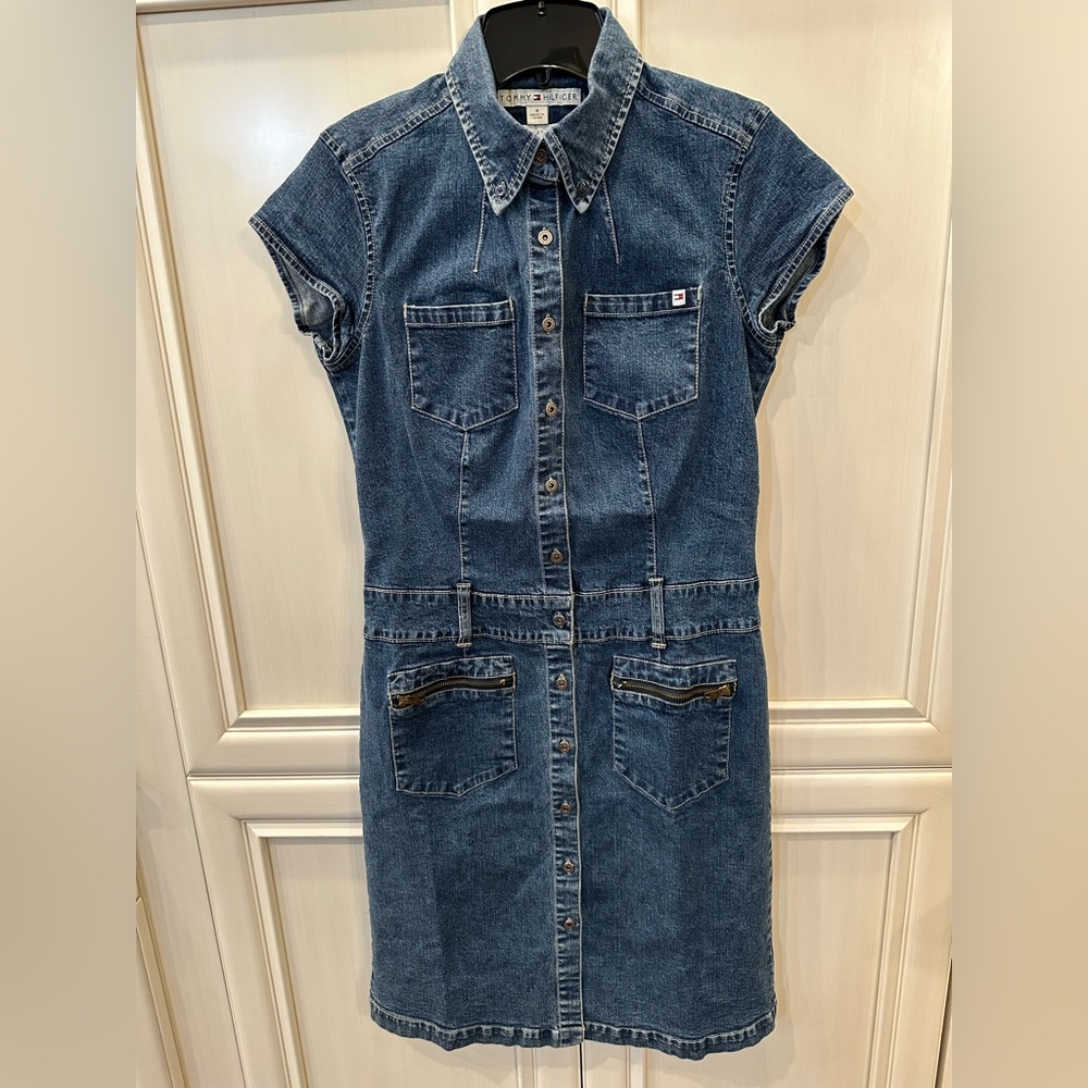 NWOT Tommy Hilfiger Women Blue Denim Dress, size 4